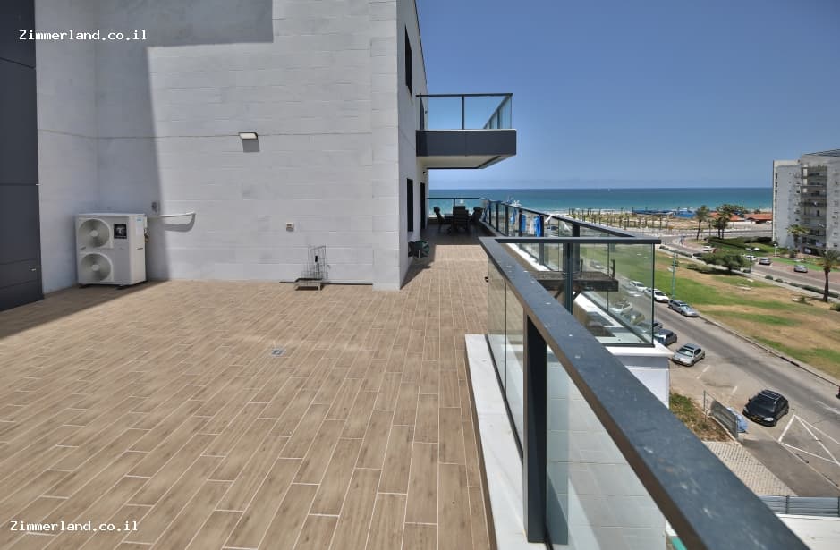 1242c9b7a00e203e0f4799e6514521cd8dd9c6ed