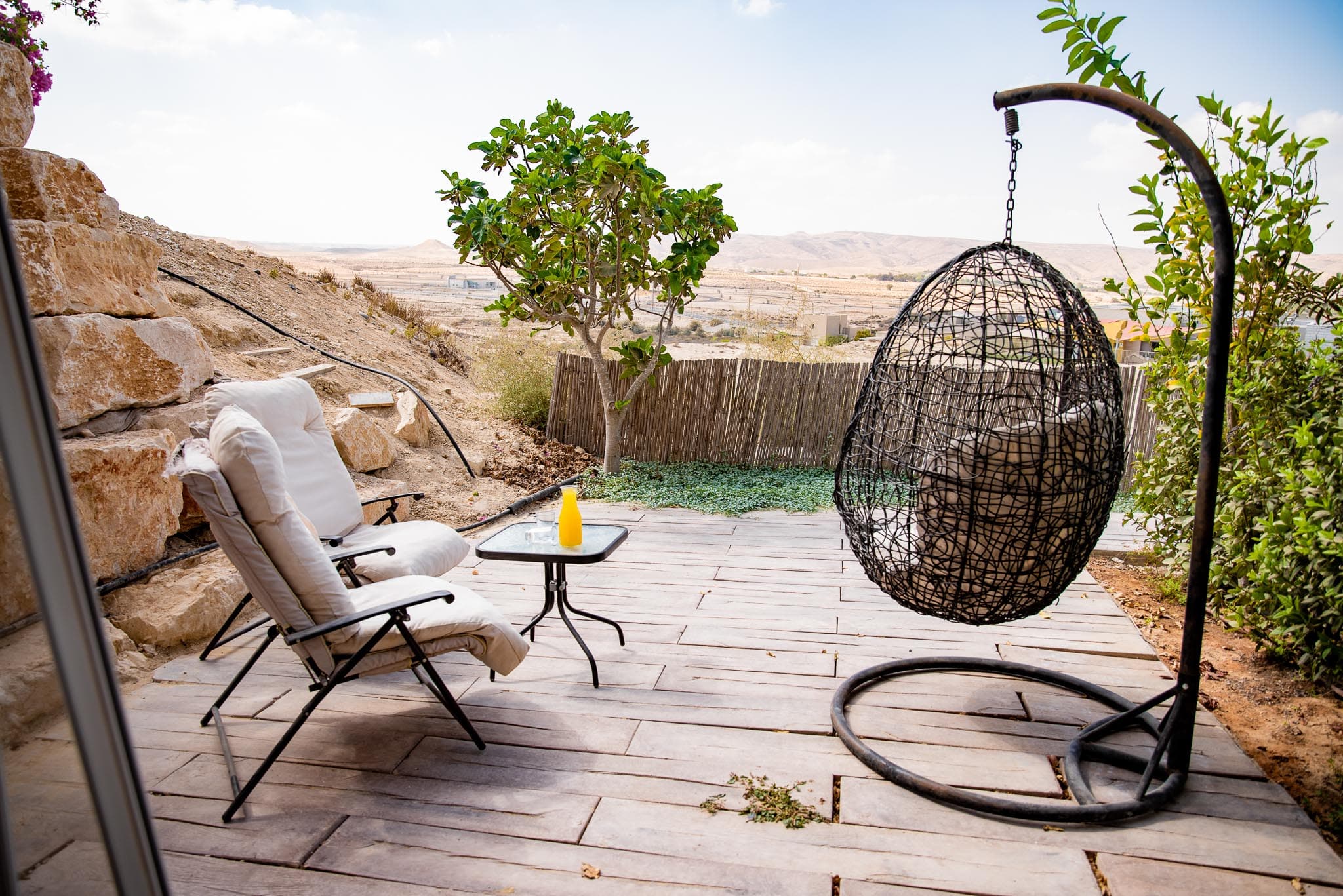 60a5211cd498c81205cdf00d_אגם_3-2