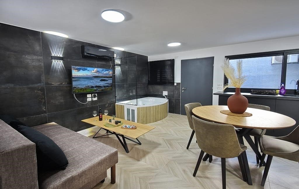 WhatsApp Image 2022-07-21 at 09.26.20 (2).jpeg