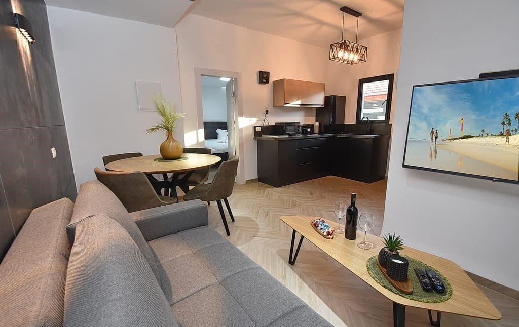 WhatsApp Image 2022-07-21 at 09.27.28 (4).jpeg